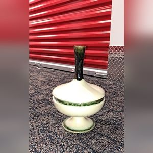 Global views table top